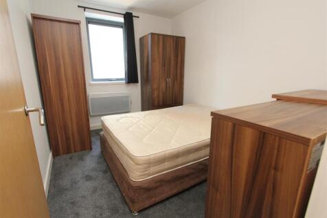 Bed2.JPG