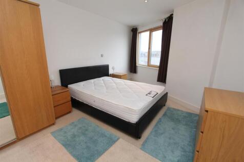 Bedroom.JPG