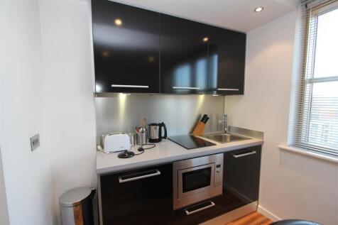Kitchen.JPG