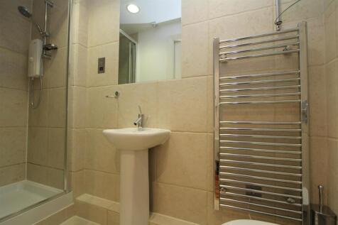 Bathroom.JPG