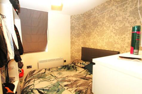 Bedroom.JPG