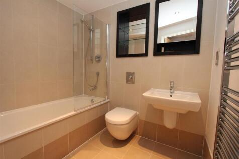 Bathroom1.jpg