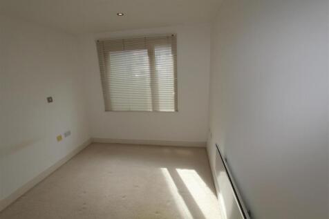 bedroom.JPG