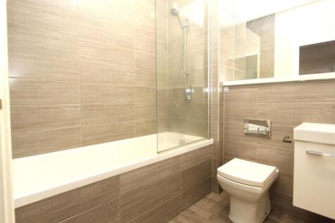 Bathroom.JPG