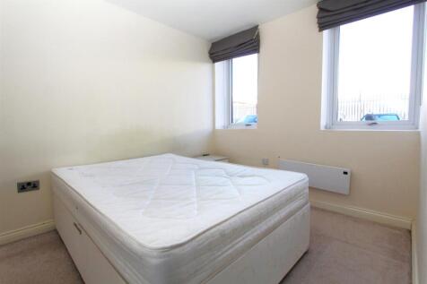 Bedroom.JPG