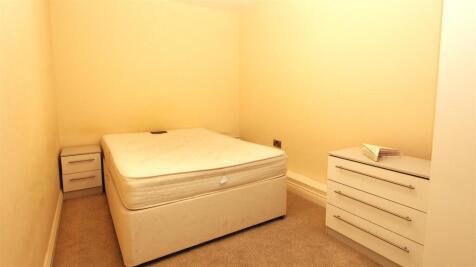 Bedroom.JPG