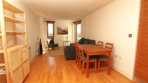 Living Room.JPG