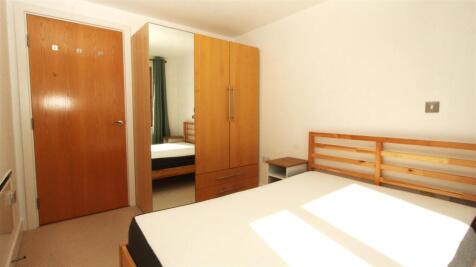 Bedroom 2.JPG