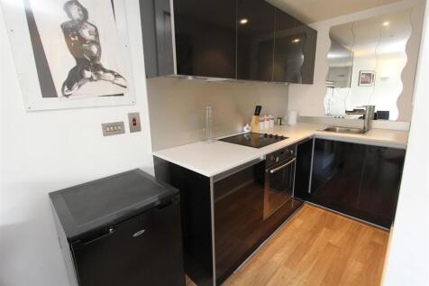 Kitchen.JPG