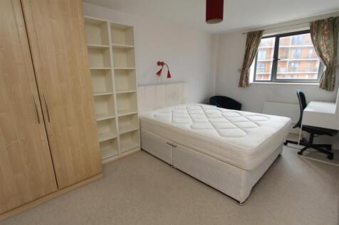 Bed1.JPG