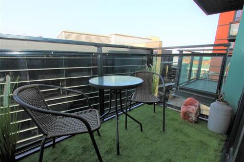 Balcony 1.jpg