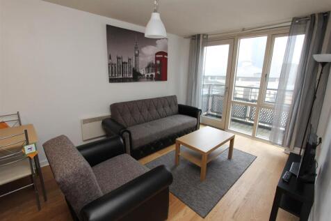 Lounge 2.JPG