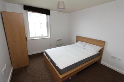 Bedroom 1.JPG