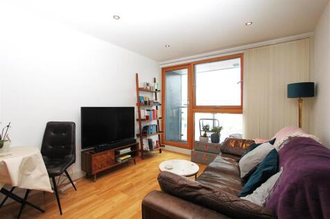 Living Room.JPG