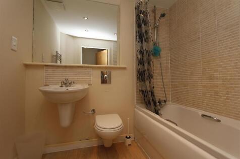 Bathroom.JPG