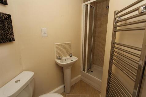 Ensuite.JPG