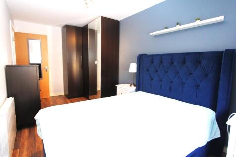 Bedroom 1.JPG