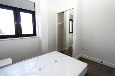 Bedroom 1.2.JPG