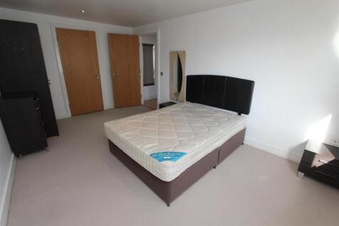 Bed 1.JPG