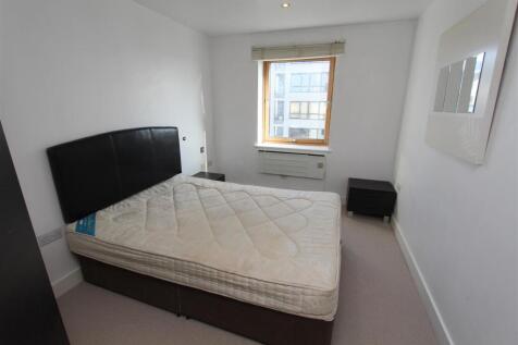 Bedroom 2.JPG