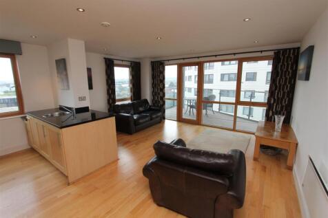 Livingroom1.JPG