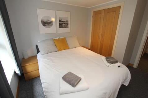 Bedroom1.JPG