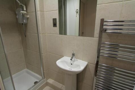Bathroom.JPG