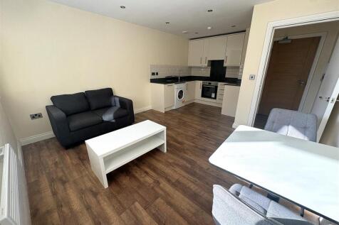 Living Room 2.jpeg