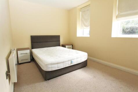 Bedroom.JPG