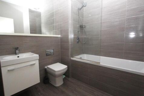 Bathroom.JPG
