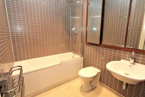 Bathroom.jpg