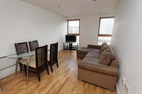 Living Room.JPG