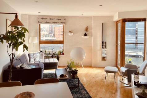 1 - living room.jpeg