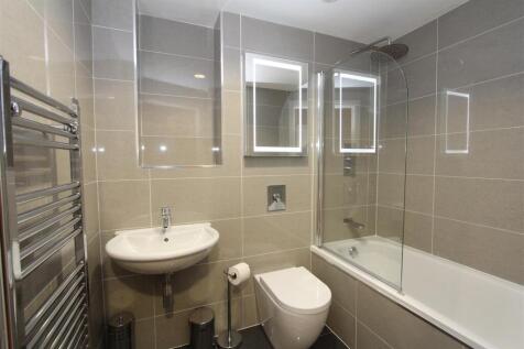 Bathroom.JPG