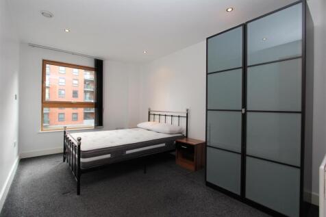 Bedroom.JPG