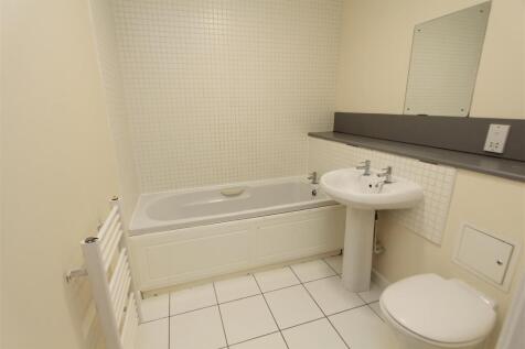 Bathroom.JPG