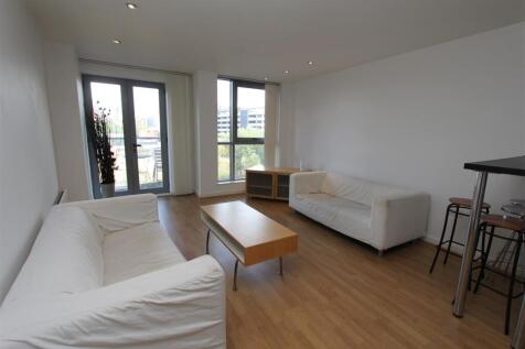 Living Room 1.JPG