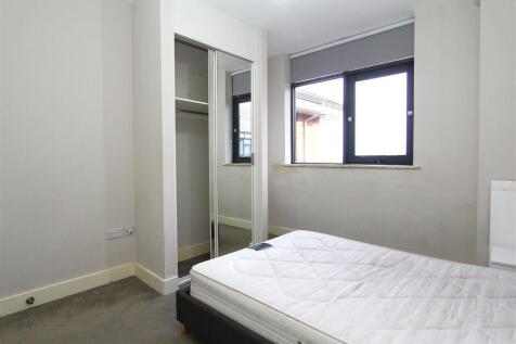 Bedroom .JPG