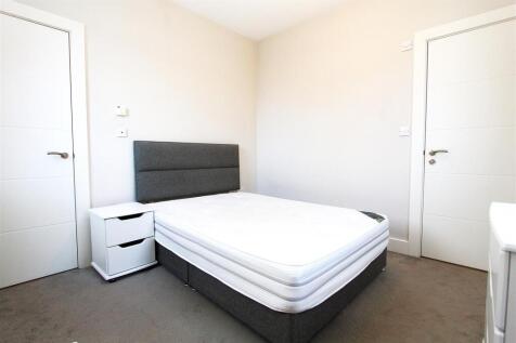 Bedroom 2.JPG
