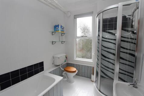 Bathroom.JPG