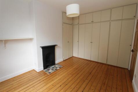 Bedroom1-2.JPG