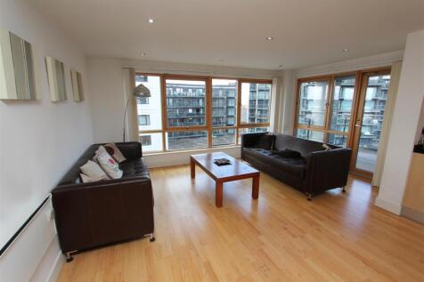 Livingroom.JPG