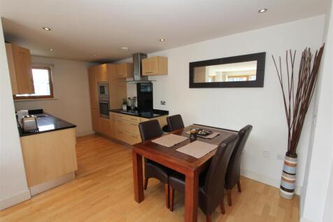 Dining room.JPG