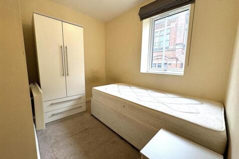 Bedroom 2 .jpg