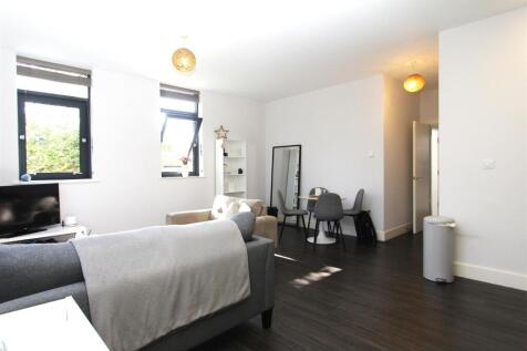 Living Room 2.JPG