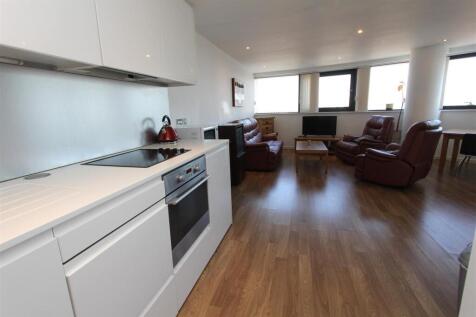 Kitchen1.JPG