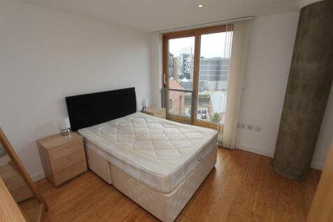 Bedroom1.JPG