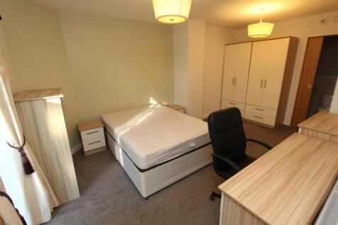 Bedroom 1.JPG