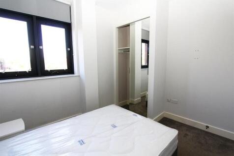 Bedroom 1.2.JPG