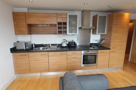 Kitchen1.JPG